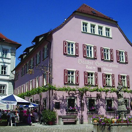 Gasthof & Hotel Goldene Krone Ипхофен Екстериор снимка